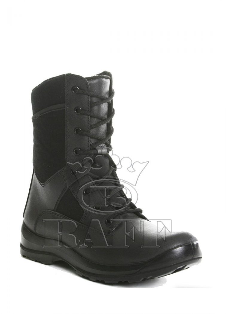 Bota Estilo Militar Con Tachuelas. | Tienda Online